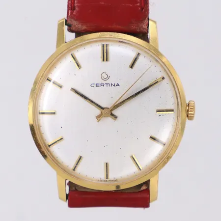 Herrur, Certina, Ø33,6mm, år 1973, manuell, gravyr, 18K med läderband, slitage