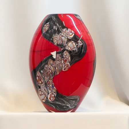 Vas RBA Sweden höjd 27cm, smärre slitage Skickas med postpaket.