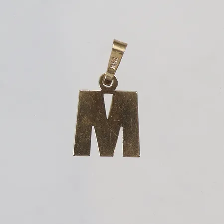 Hänge Bokstaven "M" 8x15mm GFAB 18K Vikt: 0,6 g