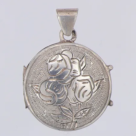 Hänge medaljong rosor 22,mm, 16,4mm, saknar stämplar, 830/1000 silver Vikt: 2,2 g