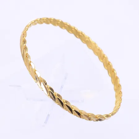 Armring Ø60mm bredd 6mm lätt bucklig 21K Vikt: 19,8 g
