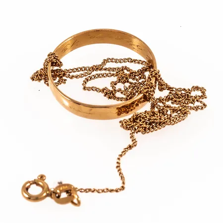 Diverse defekt/graverat guld i 18K. Vikt: 3,7g.