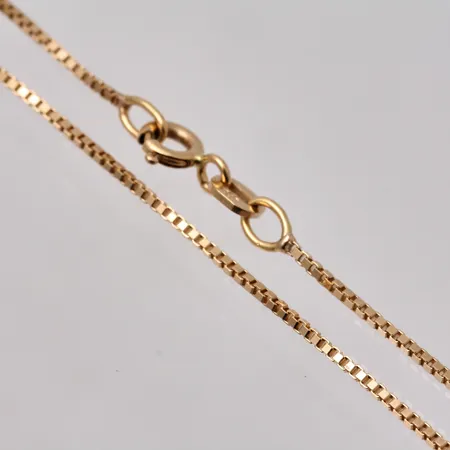 1st kedja i 18K guld, 45cm ,Venezia, bredd 1mm, tillverkad av Balestra, vikt 3,52g.