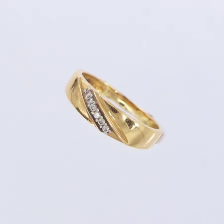 Ring med diamanter totalt ca 0,06ct, stl 17¾, 18K Vikt: 2,8 g