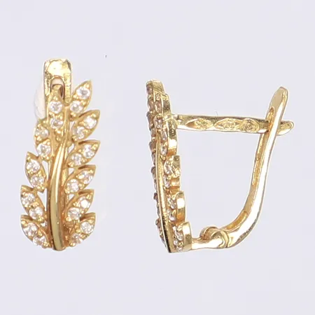 Ett par örhängen med vita stenar 16x7mm 18K Vikt: 2,5 g