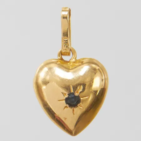 Hänge, hjärta med safir, 19,6x10,9mm, svenska stämplar, ihåligt, 18K Vikt: 0,9 g