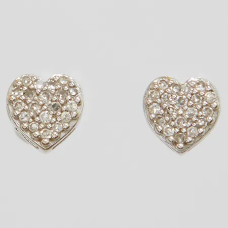 Örhängen, hjärtan med diamanter 38 x ca.0,0025ct, 8/8-slipade, 5,5x5,5mm, GHA, saknar snurrebussar, vitguld, 18K Vikt: 1,1 g