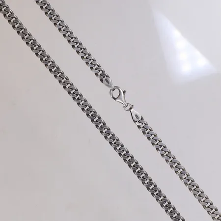 Kedja, längd 51cm, bredd 5,6mm, Guldfynd, 925/1000 silver Vikt: 32 g