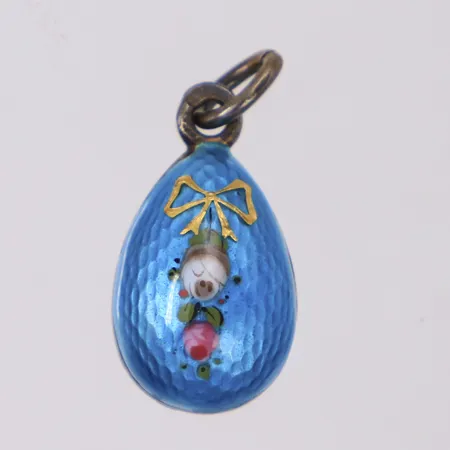 Hänge, emaljägg, ljusblå, guillochédekor, XB, längd 22mm, Ryssland, 84 zolotnik, otydlig stämpel, emaljbortfall, 875/1000 silver Vikt: 2,4 g