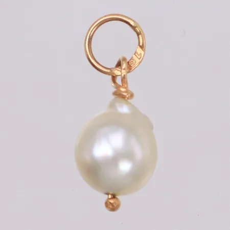 Hänge med odlad pärla, längd 15,7mm, bredd 6,5mm, 18K Vikt: 0,6 g