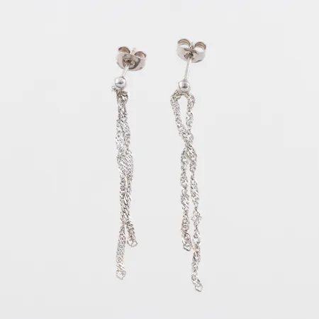 Örhängen paret 18k vitguld,höjd ca 55 mm. Vikt: 2 g