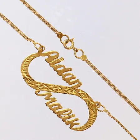 Namncollier 44,5cm, bucklig, 21K Vikt: 8,1 g