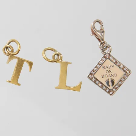 3 Berlocker/Hängen, Thomas Sabo, två förgyllda, silver, 925/1000 Vikt: 3,1 g