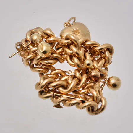 Diverse defekt guld, 18K, vikt 10,64g.