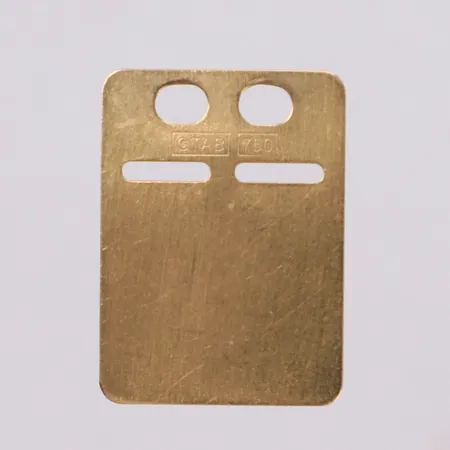 Hänge, ID-bricka, längd 21,9mm, bredd 15,9mm, personlig gravyr, 18K Vikt: 1,1 g