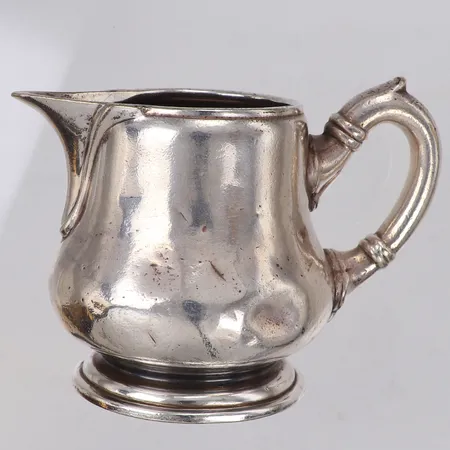 Kanna, höjd 8,5cm, stämplad Stadshuset Luleå 18cl, bucklor, slitage, nysilver