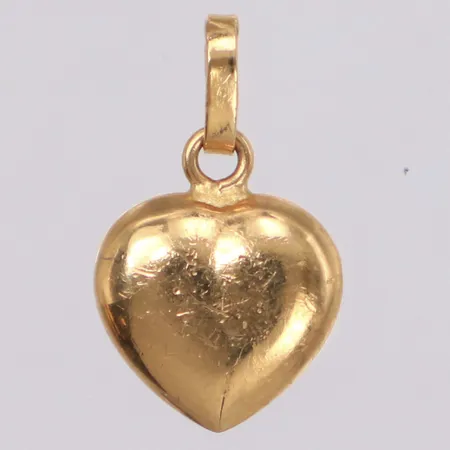 Hänge, längd 16,6mm, bredd 10,1mm, repor, 18K Vikt: 0,9 g