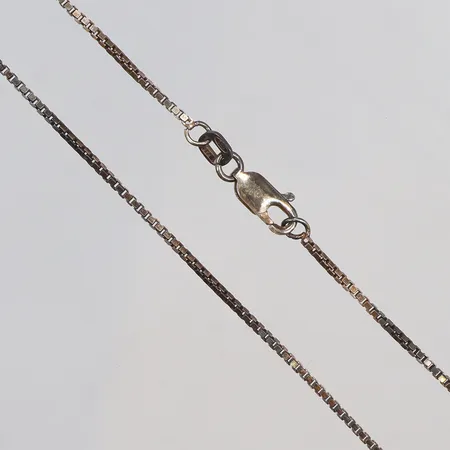 Kedja Venezia 45cm bredd 1mm missfärgad silver 925/1000 Vikt: 3,6 g