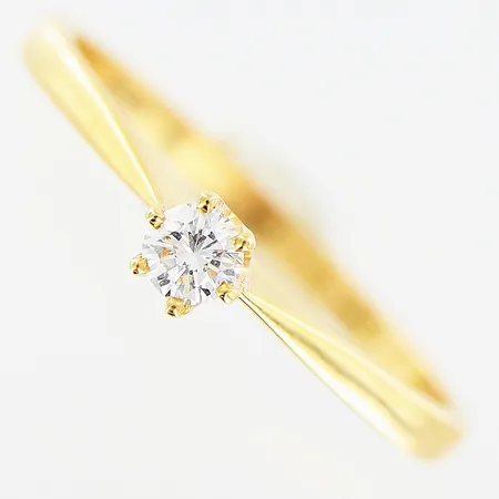 Ring diamant ca 0,11ct, stl 17¼, bredd 1,5-3,5mm, Guldfynd, 18K Vikt: 2 g