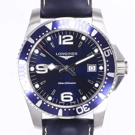 Herrur Longines Hydroconquest quartz serienr: 44845515, ref.nr:L3.7404966 Ø40mm, datum, stållänk (ej monterad utan läderband i dagsläget), 2 extra länkbitar, certifikat daterat 2016, box, mindre repor Vikt: 0 g