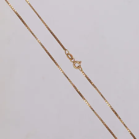 Kedja, längd ca 42cm, bredd 1,0mm,18K Vikt: 4,2 g