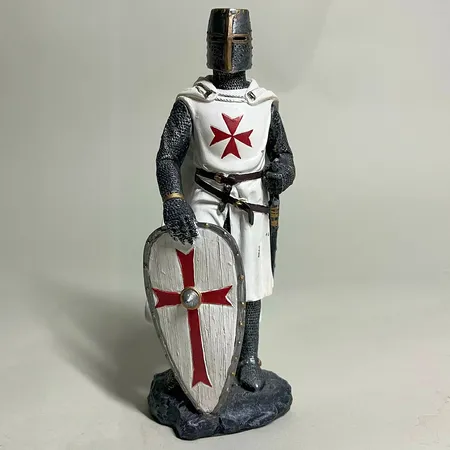 Korstågsriddare / Tempelriddare med svärd och sköld, 17cm, filtad botten, färgbortfall