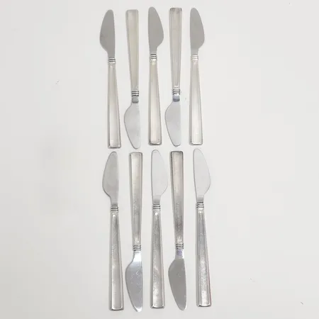 10 Smörgåsknivar, modell: Paris, längd: 165mm, knivblad i rostfritt stål, MEMA, Lidköping, 1958-1963, missfärgade, silver, 830/1000, bruttovikt 348,6g Vikt: 348,6 g