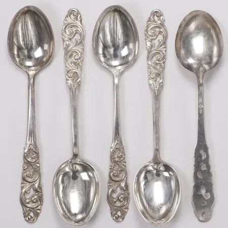 5 kaffeskedar, 11,5cm, 830/1000 silver Vikt: 48,7 g