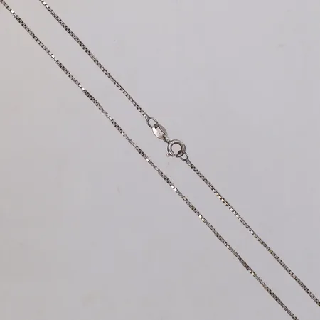 Kedja, längd 45,5cm, bredd 1,2mm, 925/1000 silver Vikt: 3,4 g