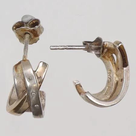 Ett par Örhängen med vita stenar 8x14mm GHA silver 925/1000 Vikt: 4,2 g