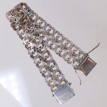 Armband Bismarck, dubbel, längd 18cm, bredd 16mm, Göte Engström, Köping, 830/1000 silver Vikt: 33,9 g