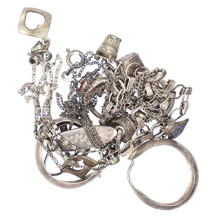 Parti smycken delvis defekt, silver 830-925/1000 Vikt: 19,9 g