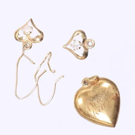 Diverse guld defekt gravyr 18K  Vikt: 3,5 g