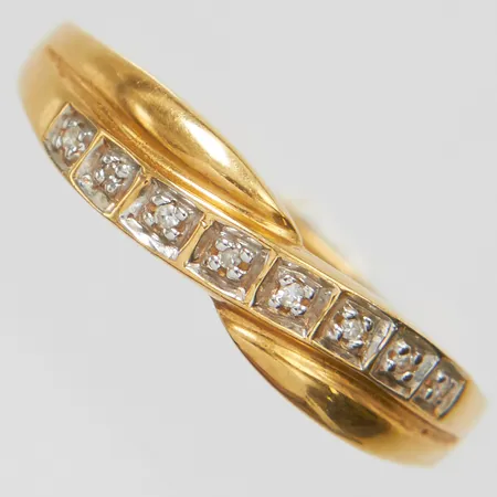 Ring med diamanter 8 x ca.0,0025ct, 8/8-slipade, Ø20, bredd: 1,9-5,2mm, GHA, 18K Vikt: 3 g