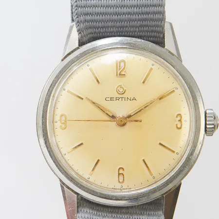 Herrur Certina, stål, manuell, 33mm, boettnr 7101.024, 4008166, natoband, missfärgad urtavla, repig boett, inga tillbehör.