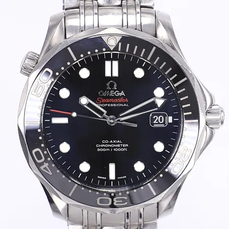 Herrur Omega Seamaster Co-Axial boett Ø 41mm längd ca 14,5 cm automatisk serienr: 89506976 referensnr: 21230412001003 box och cert utfärdat 2018