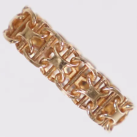 Ring X-länk, stl 17¾, bredd 5,6mm, 18K  Vikt: 2,6 g