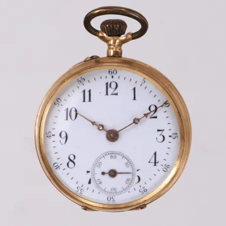 Mormorsur, Ø30mm, bucklor, defekt, löst glas, innerboett i metall, 14K. Bruttovikt 22,1g