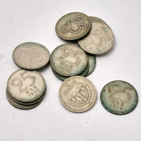 Mynt i silver, 13st 25öre, vikt 30,15g.