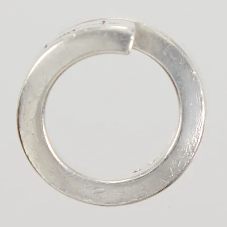 Ring, Twist, Efva Attling, stl 18, bredd 5,7mm, repig, smärre kantstött, 925/1000 silver,  Vikt: 17,1 g