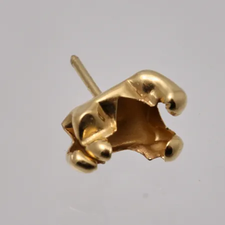 Defekt guld, 18K, vikt 0,27g.