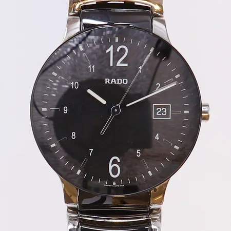 Herrur Rado Centrix, stål/keramik, quartz, Ø38mm, datum, ref-nr: 115.0934.3, serie-nr 12136787, certifikat 2012 Toronto, manualer, putsdukar, en extra länkbit, korthållare, ytterkartong, åldersbetingat slitage. 