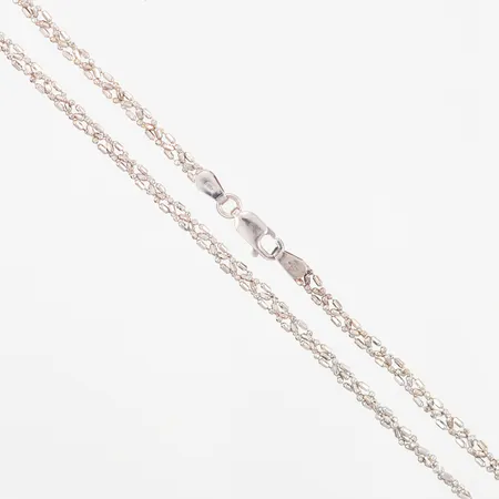 Kedja 49,5cm, bredd: 2mm, vitguld, mindre skevheter på länk, 18K Vikt: 7,1 g