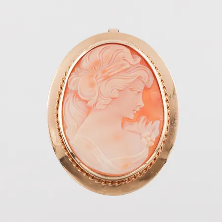 Hänge/brosch 18k med camé, höjd ca 53 mm. Vikt: 13,1 g