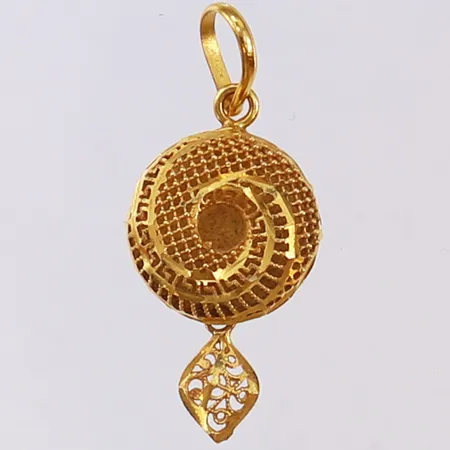 Hänge med genombruten dekor, 30x15mm ink ögla, 21K. Vikt: 1,5 g