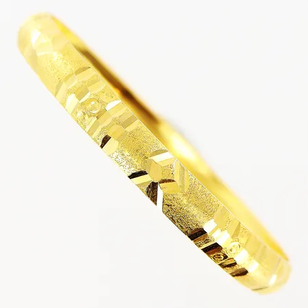 Barnarmring, Ø48mm, bredd 6mm, 22K. Vikt: 10,2 g