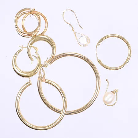 Diverse guld defekt 18K Bruttovikt: 7,3g 