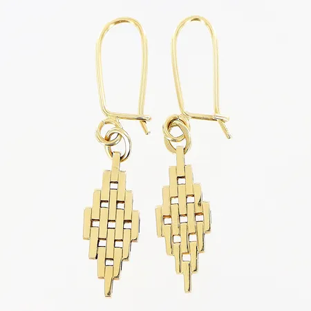 Ett par örhängen, 38x7mm, krokfäste, 14K.   Vikt: 2,9 g