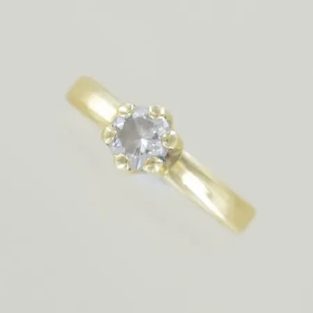 Ring med sten, Ø 6,25 mm, 18k Vikt: 0,9 g
