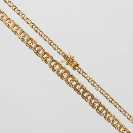 Collier, doserad Bismarck, längd: 42,5cm, bredd: 3-7mm, svenska stämplar, 18K Vikt: 16 g